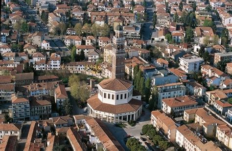 Incontri gay a Perugia: locali, location e siti